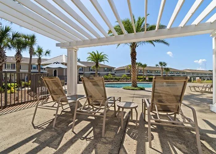 Paradise * Pensacola